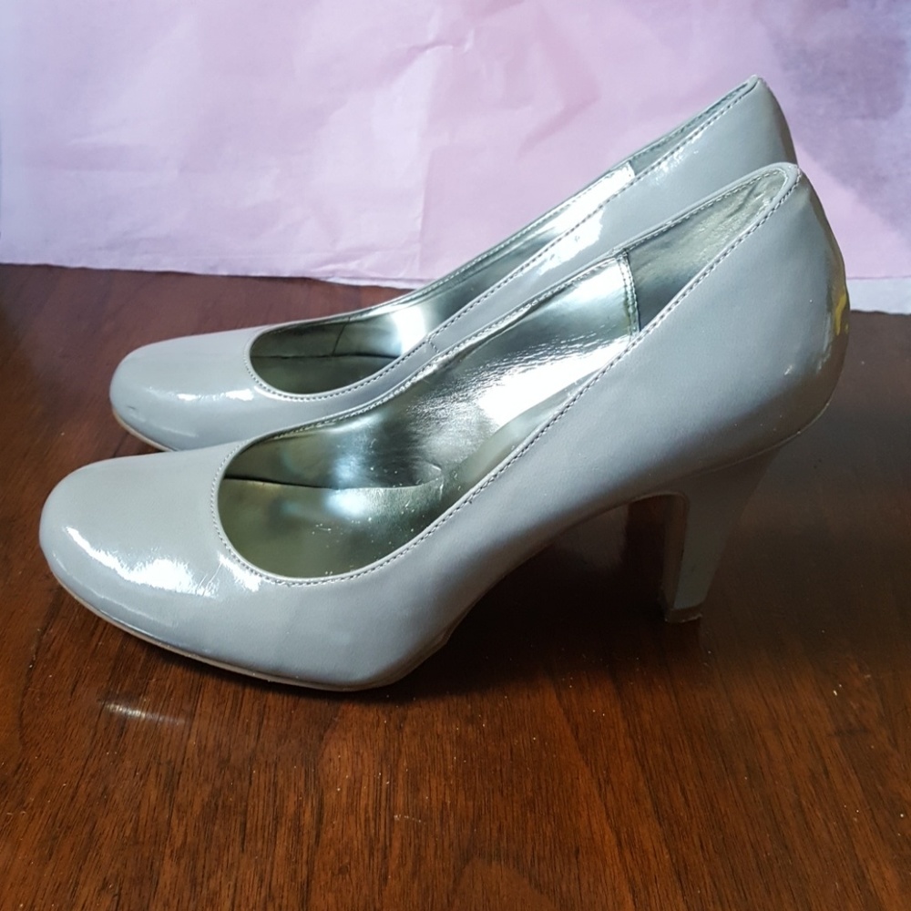 14:09 - Style & Co Patent Gray Pumps (Wide)